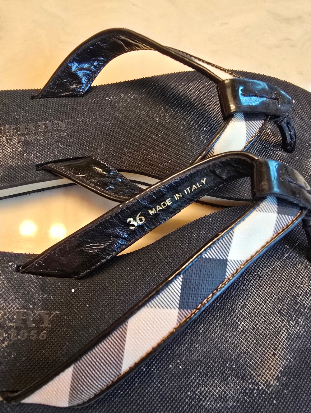 Burberry Black Flip Flops Size 36 - Picture 5 of 10